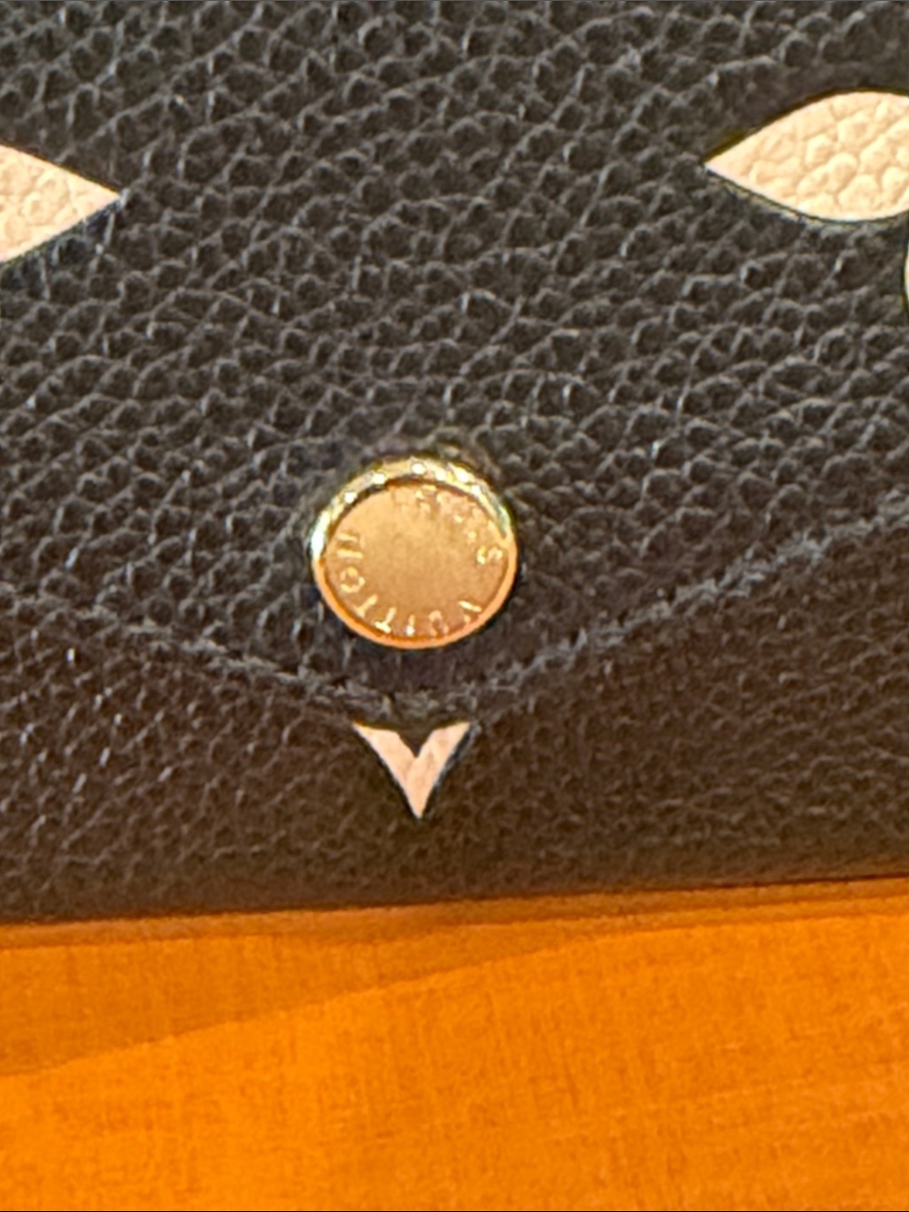 Louis Vuitton Pochette Felicie Authentic - Picture 2 of 9